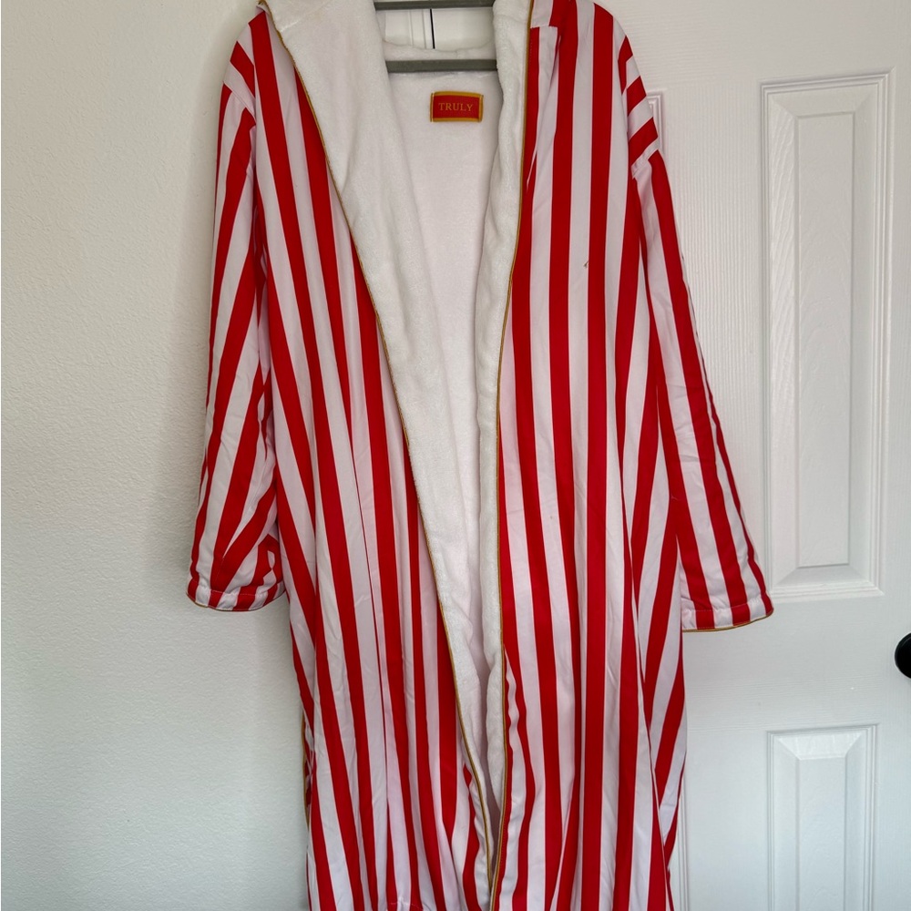 TRULY Red and White Plush Robe